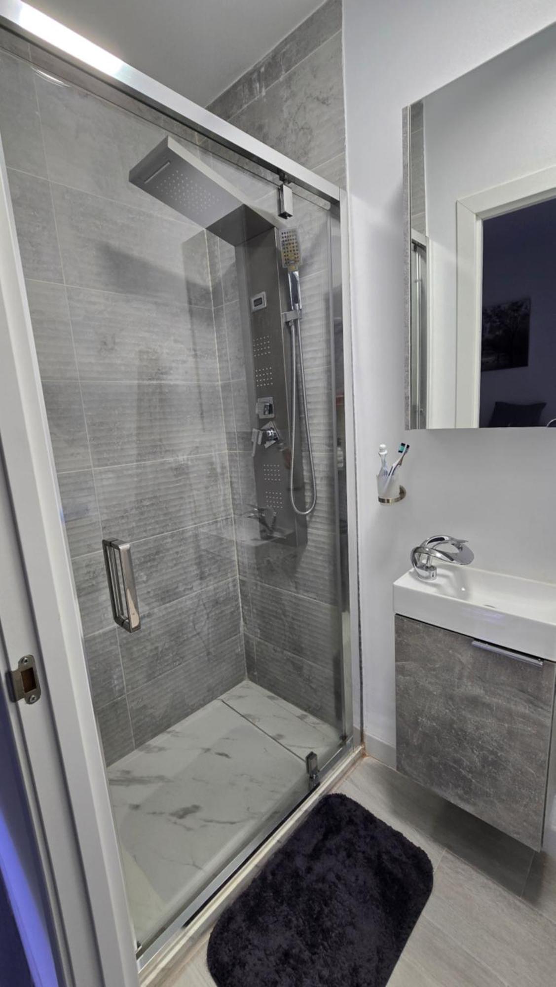 Ferienhaus Biclahome Casa De Lujo De 2 Plantas Con Garage Santafé