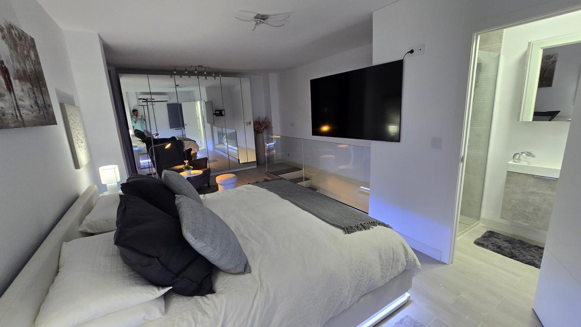 Biclahome Casa De Lujo De 2 Plantas Con Garage Holiday home Santa Fe (Granada)
